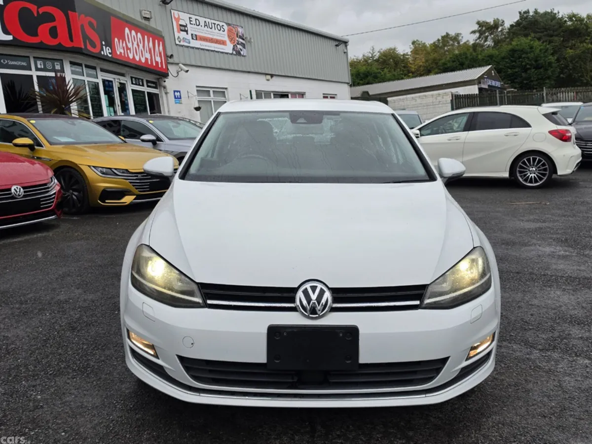Volkswagen Golf Hatchback, Petrol, 2015, White