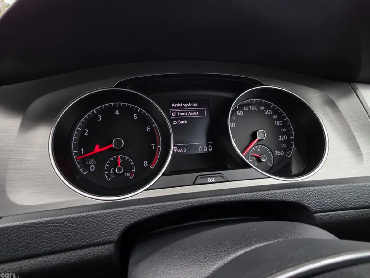 Volkswagen Golf Hatchback, Petrol, 2015, White