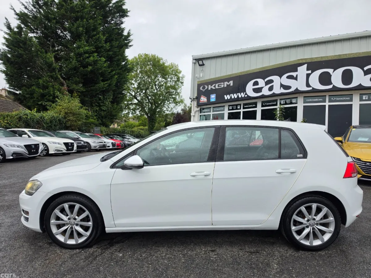 Volkswagen Golf Hatchback, Petrol, 2015, White