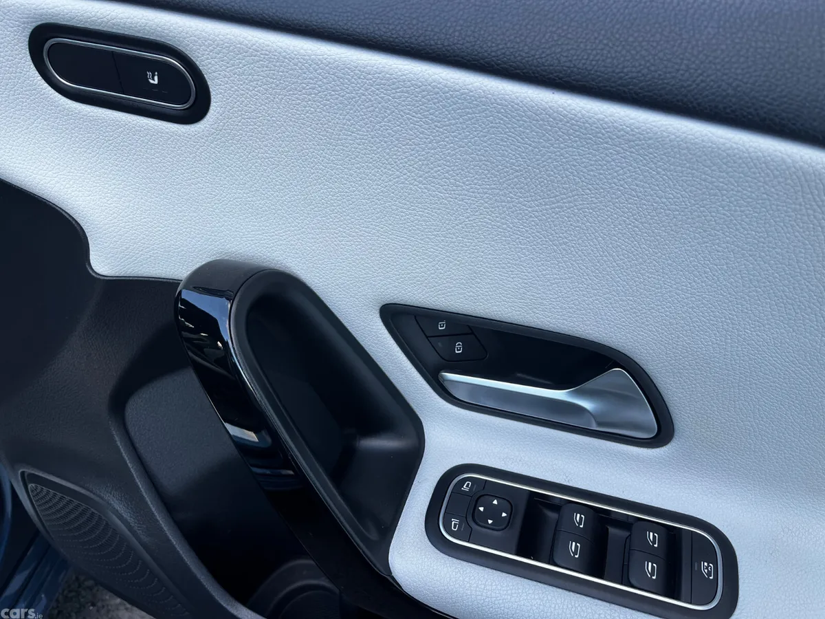 Mercedes-Benz A-Class Hatchback, Petrol, 2020, Blue