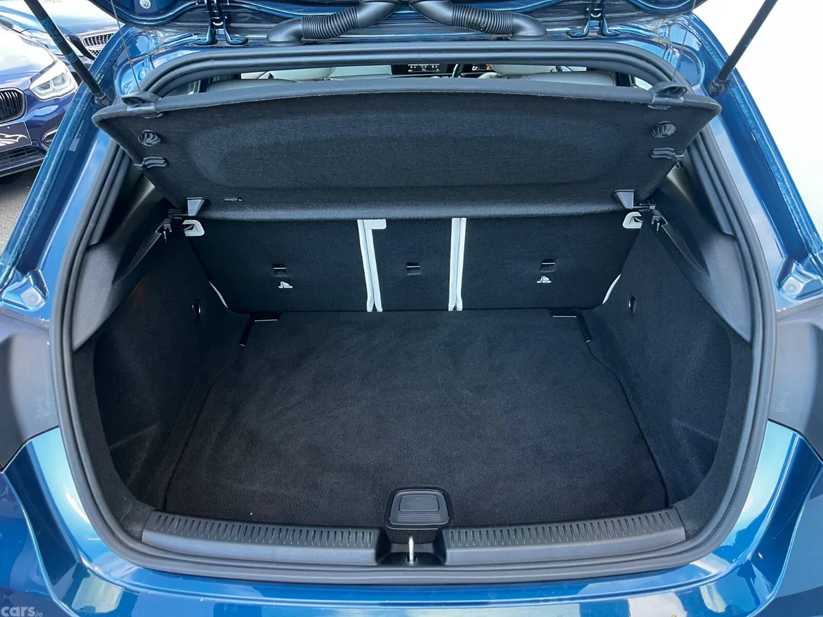 Mercedes-Benz A-Class Hatchback, Petrol, 2020, Blue