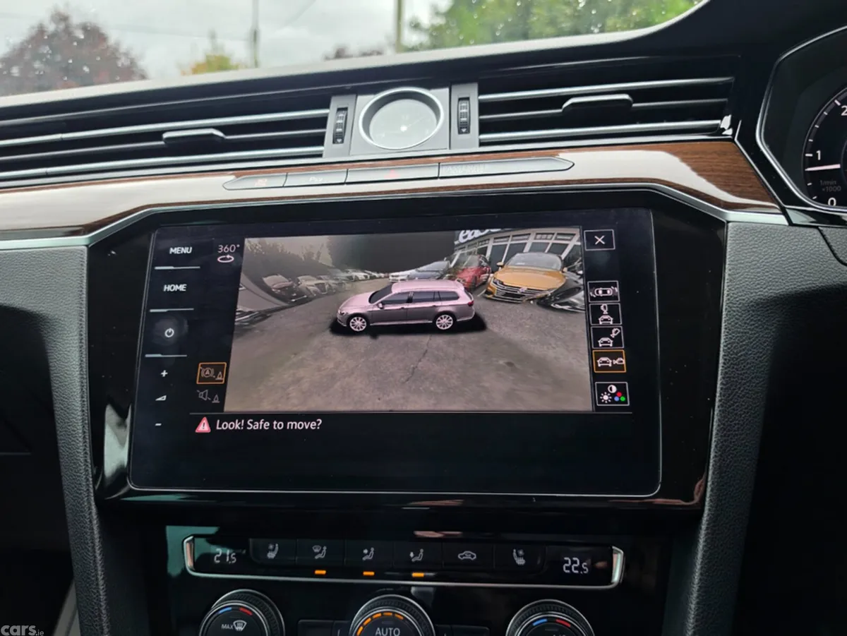 Volkswagen Passat Saloon, Diesel, 2018, Grey