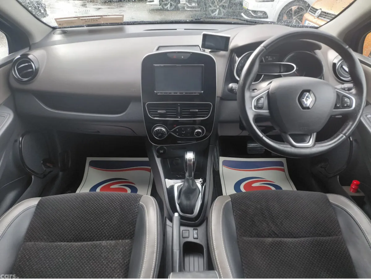 Renault Clio Hatchback, Petrol, 2017, Blue