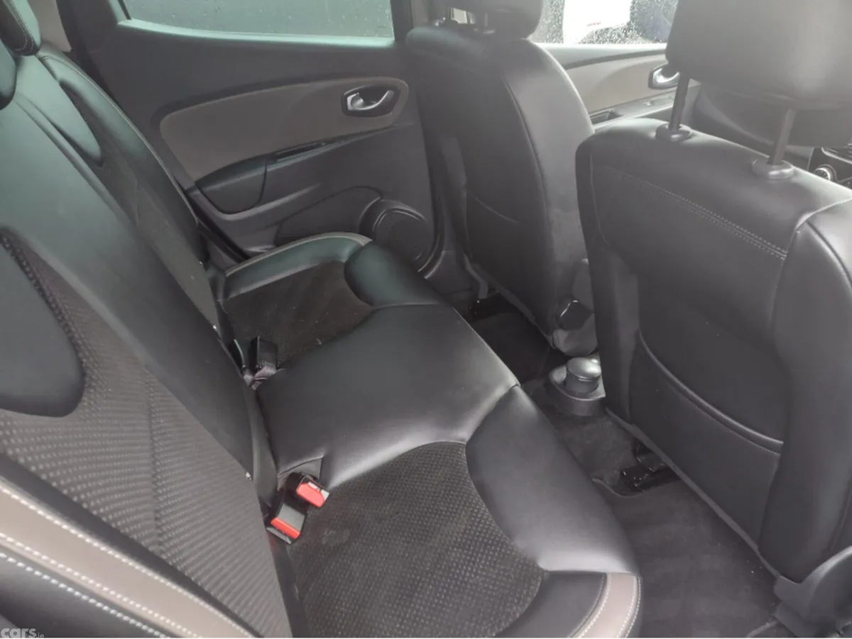 Renault Clio Hatchback, Petrol, 2017, Blue