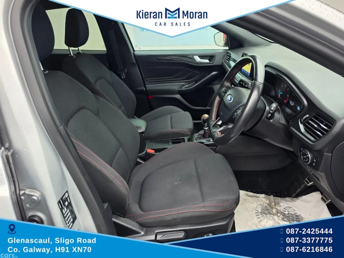 Ford Focus Hatchback, Diesel, 2019, Silver
