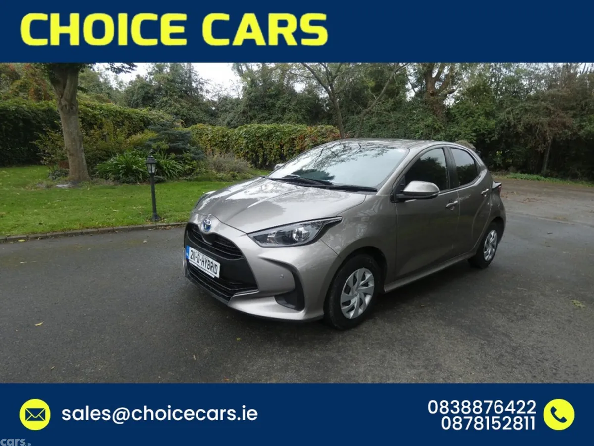 Toyota Yaris Hatchback, Petrol Hybrid, 2021, Bronze