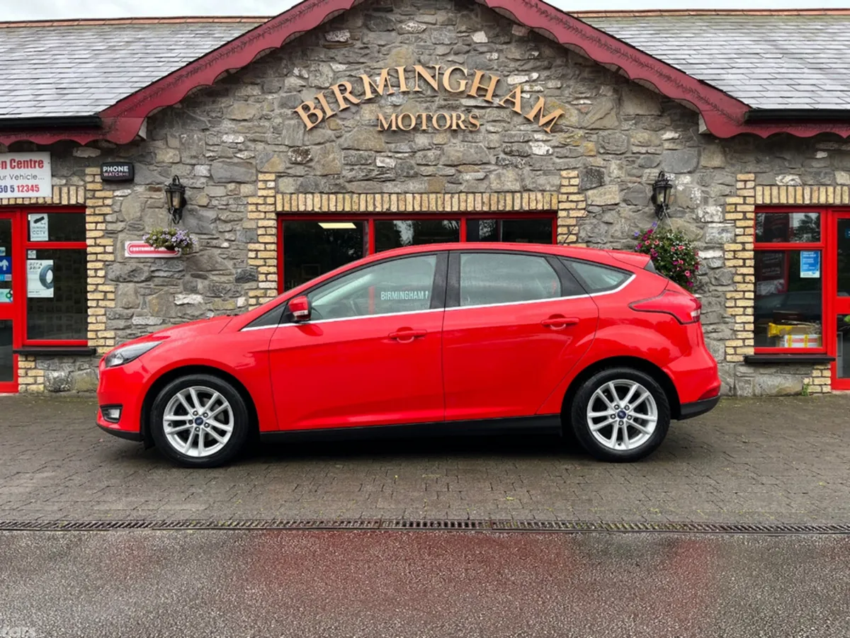 Ford Focus Hatchback, Diesel, 2017, Red