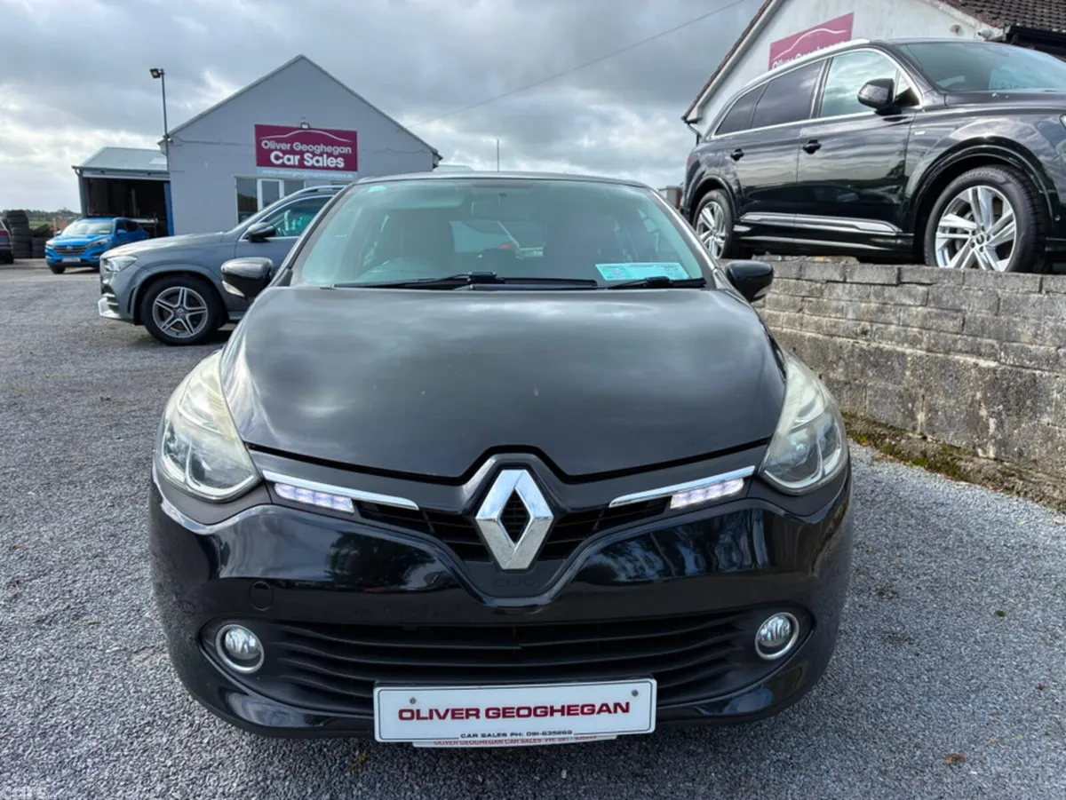Renault Clio Hatchback, Petrol, 2015, Black