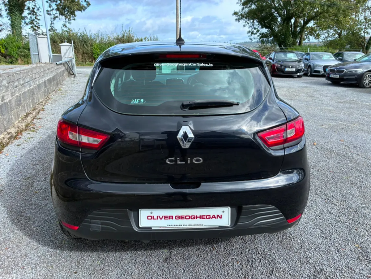 Renault Clio Hatchback, Petrol, 2015, Black