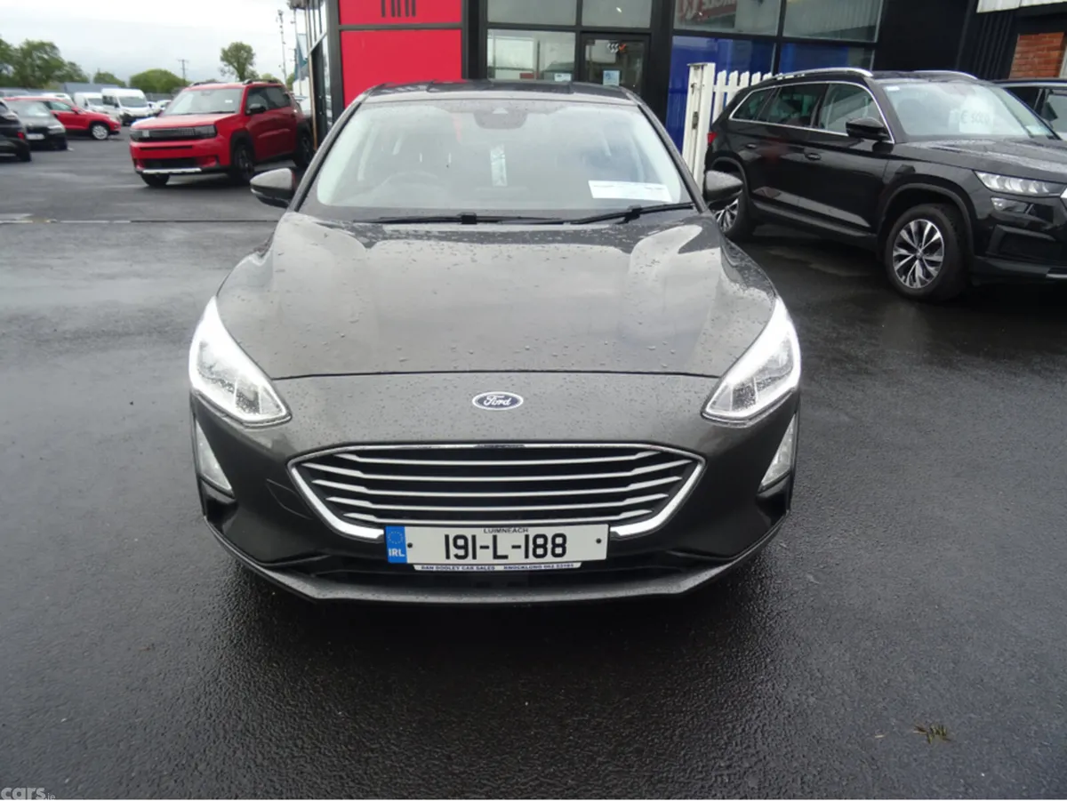 Ford Focus Hatchback, Petrol, 2019, Grey
