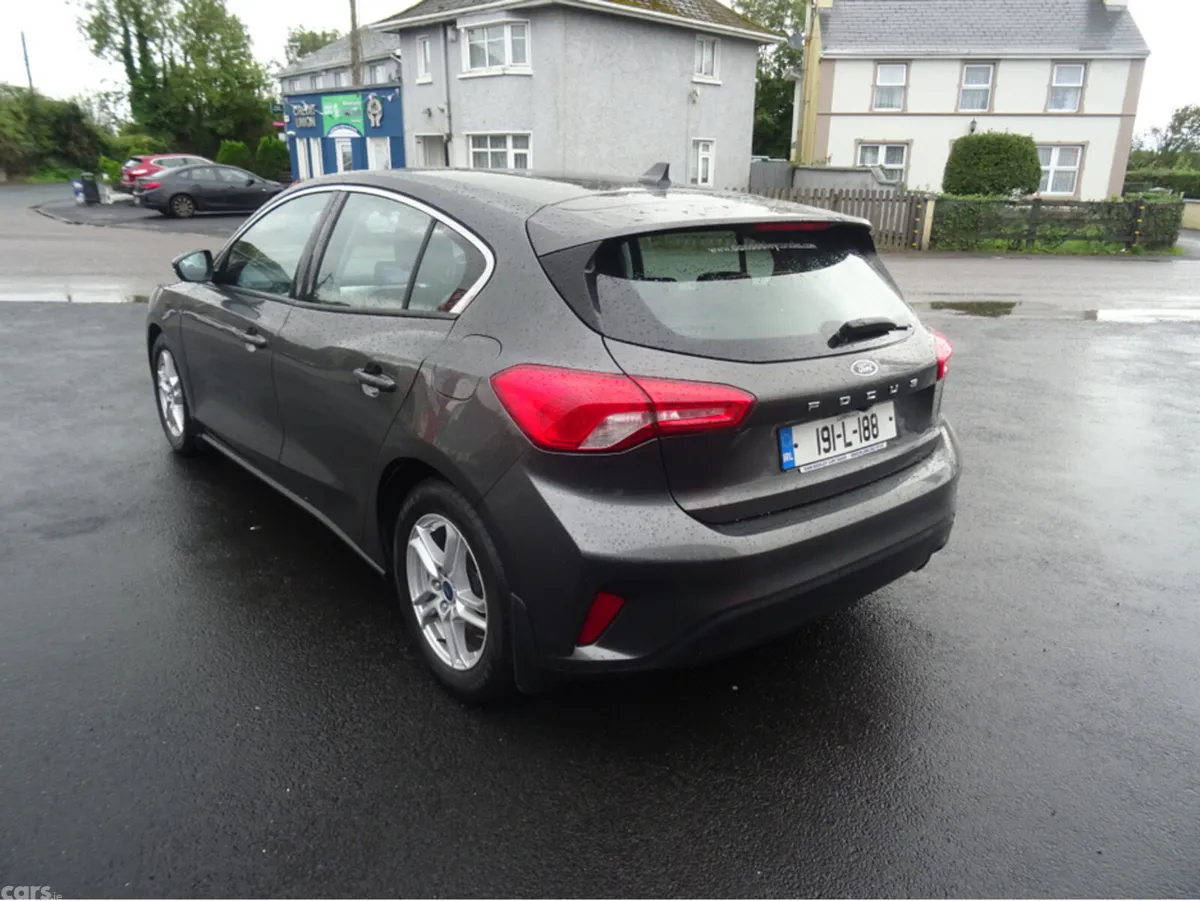 Ford Focus Hatchback, Petrol, 2019, Grey