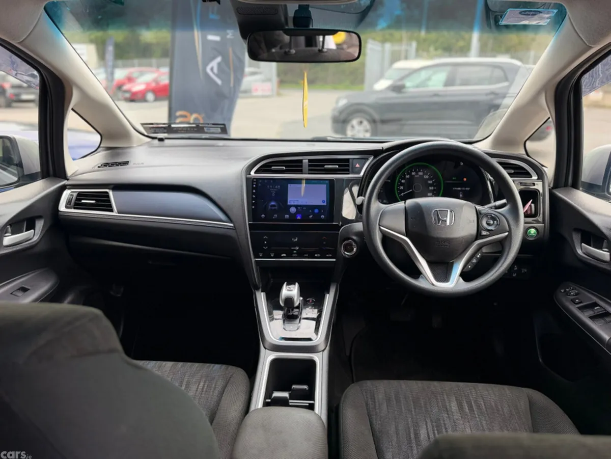 Honda Shuttle MPV, Petrol Hybrid, 2019, Silver