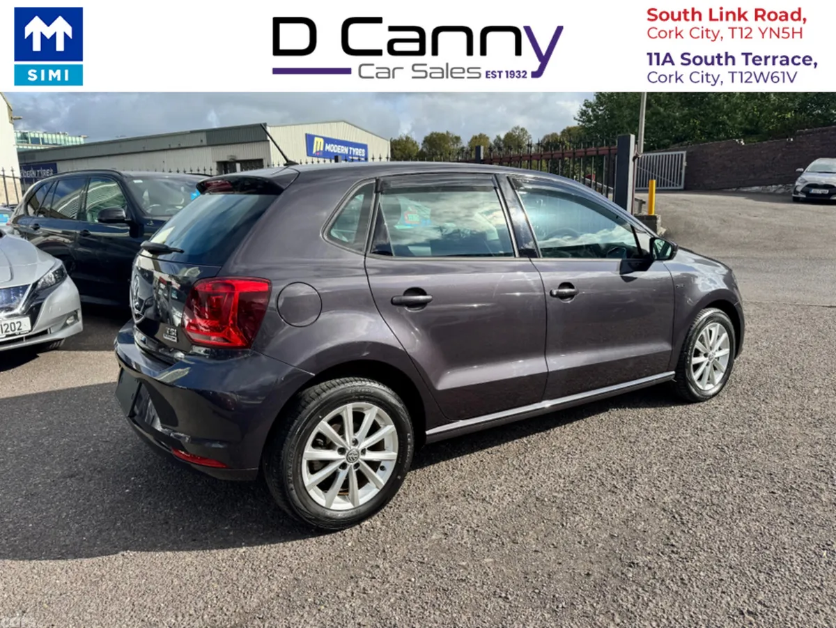 Volkswagen Polo Hatchback, Petrol, 2015, Grey