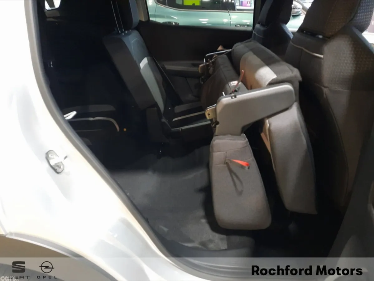 Opel Frontera MPV, Petrol Hybrid, 2026, Silver