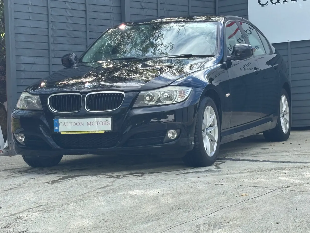 BMW 3-Series Saloon, Diesel, 2011, Black