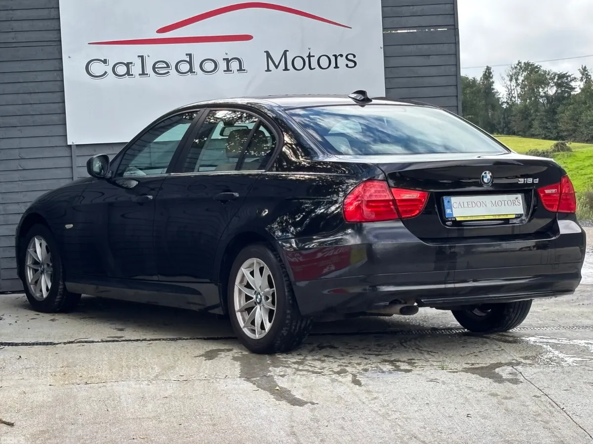 BMW 3-Series Saloon, Diesel, 2011, Black