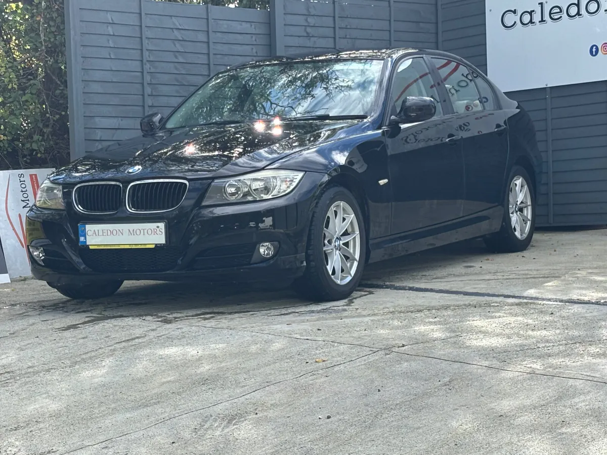 BMW 3-Series Saloon, Diesel, 2011, Black