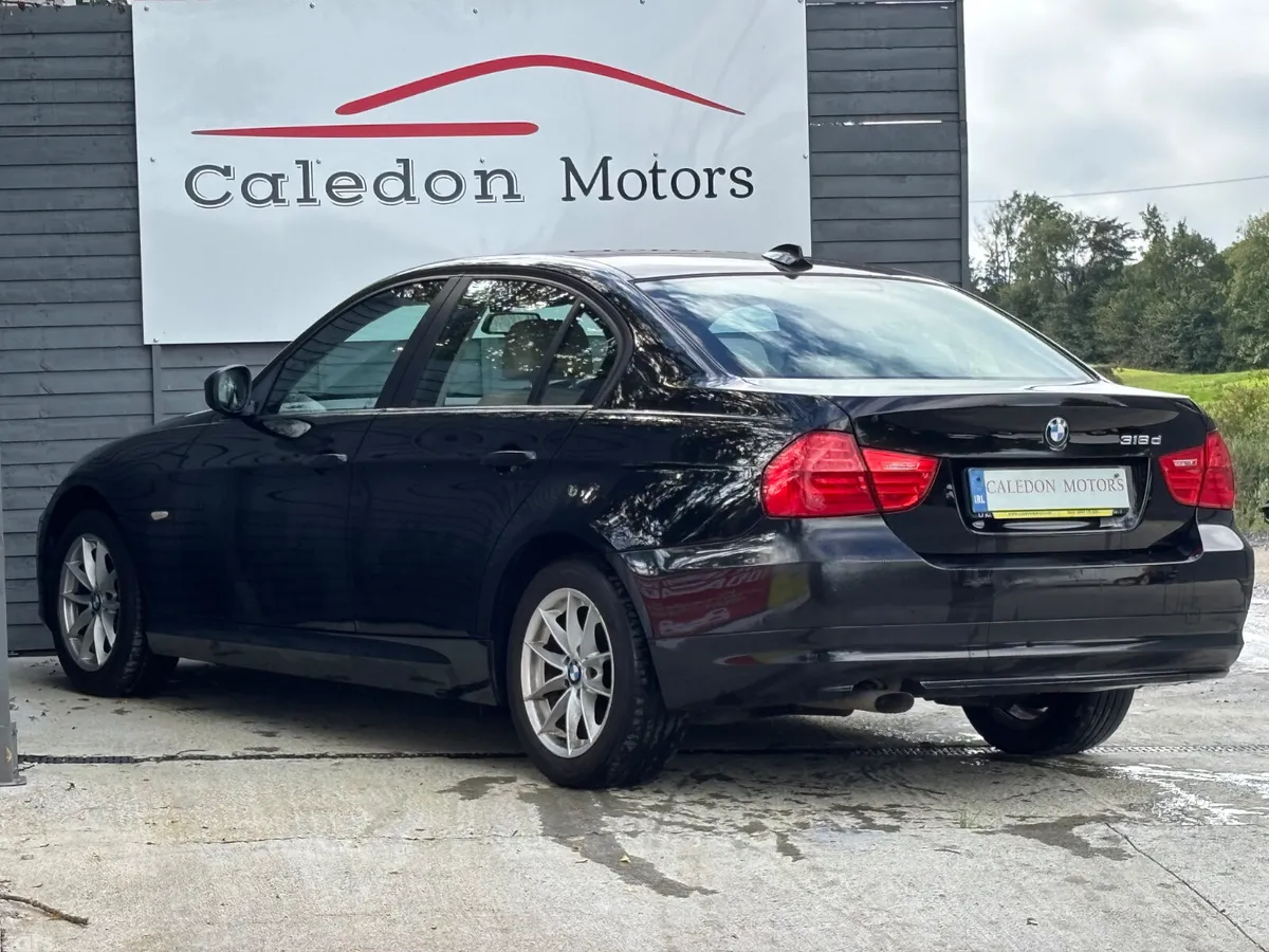 BMW 3-Series Saloon, Diesel, 2011, Black