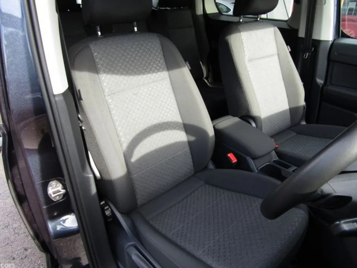 Ford Tourneo Connect MPV, Petrol, 2025, Blue