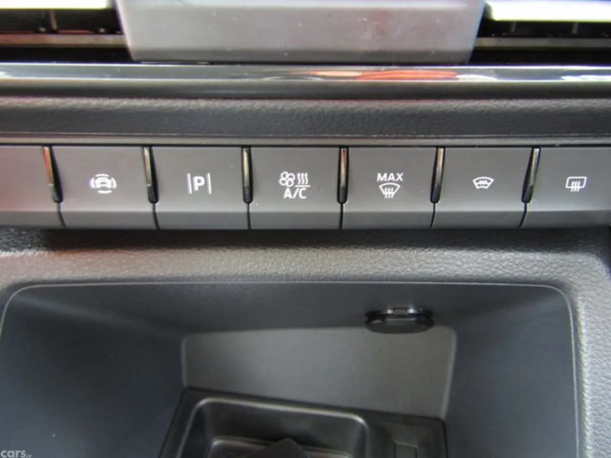 Ford Tourneo Connect MPV, Petrol, 2025, Blue