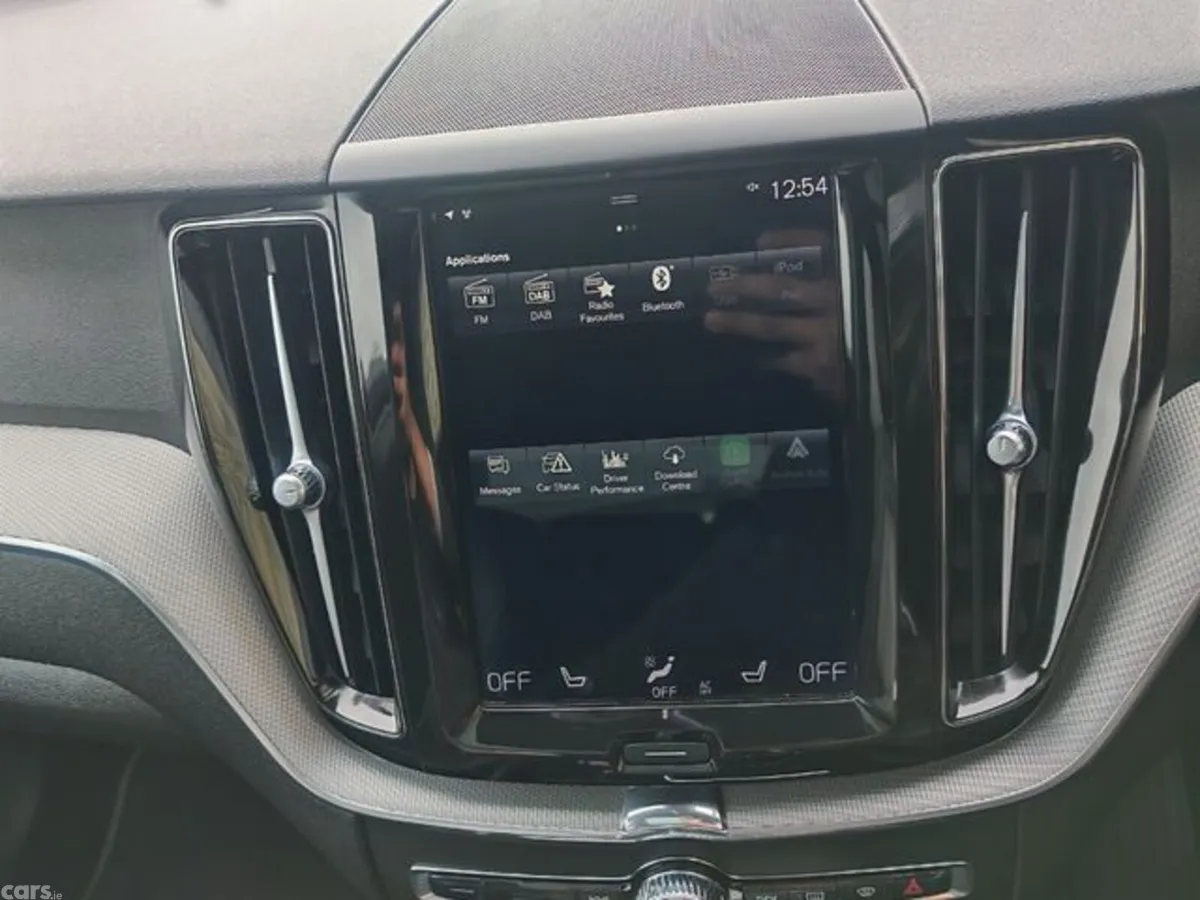 Volvo XC60 Estate, Diesel, 2020, Grey