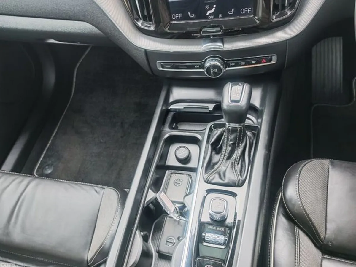 Volvo XC60 Estate, Diesel, 2020, Grey