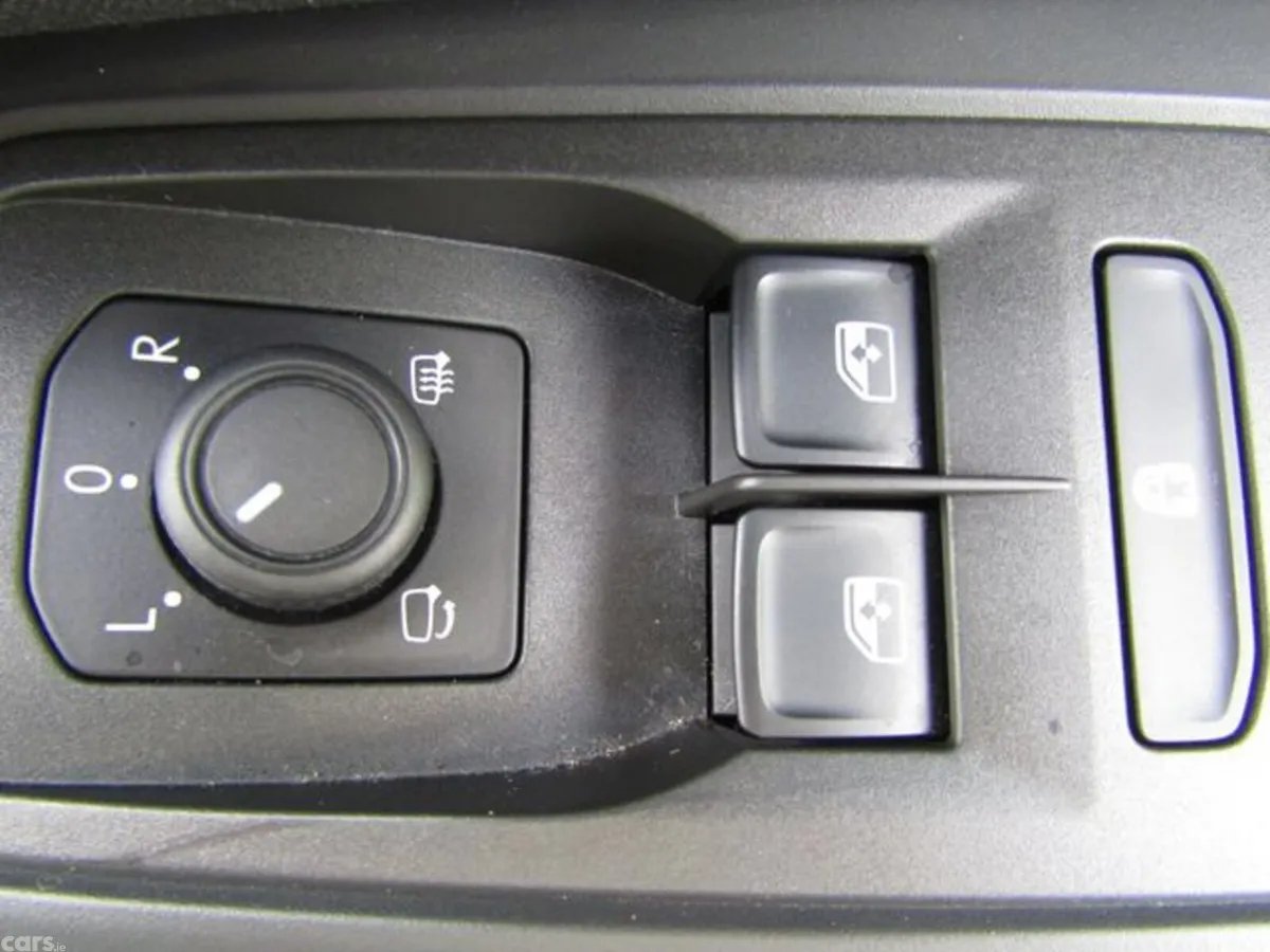 Ford Tourneo Connect MPV, Petrol, 2025, Blue