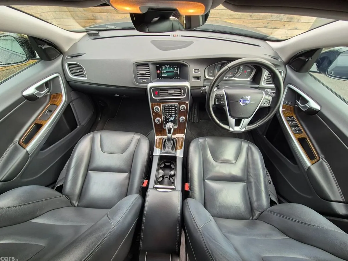Volvo V60 Estate, Diesel, 2017, Grey