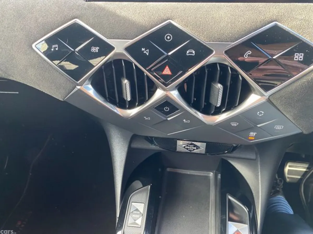 DS Automobiles DS 3 Crossback Hatchback, Electric, 2023, Grey