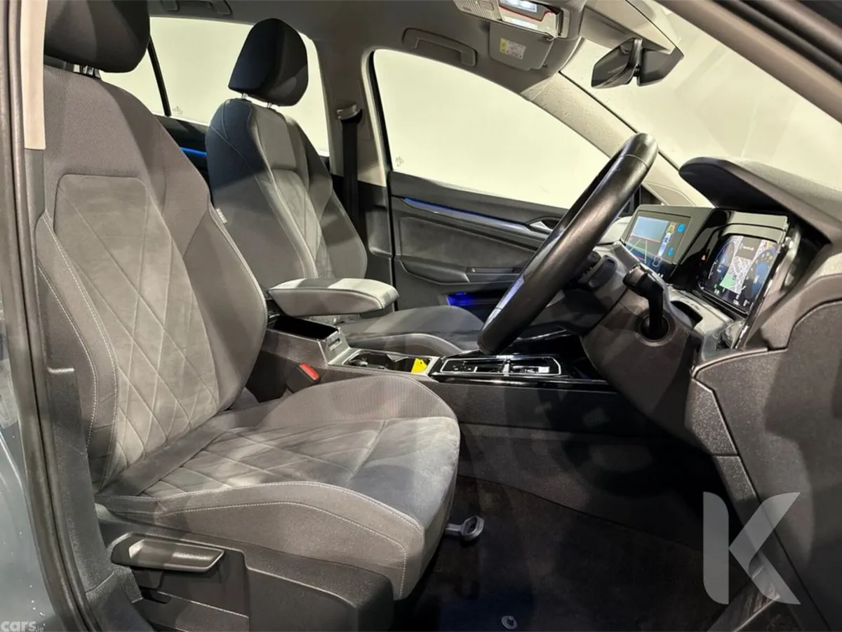 Volkswagen Golf Hatchback, Diesel, 2023, Grey