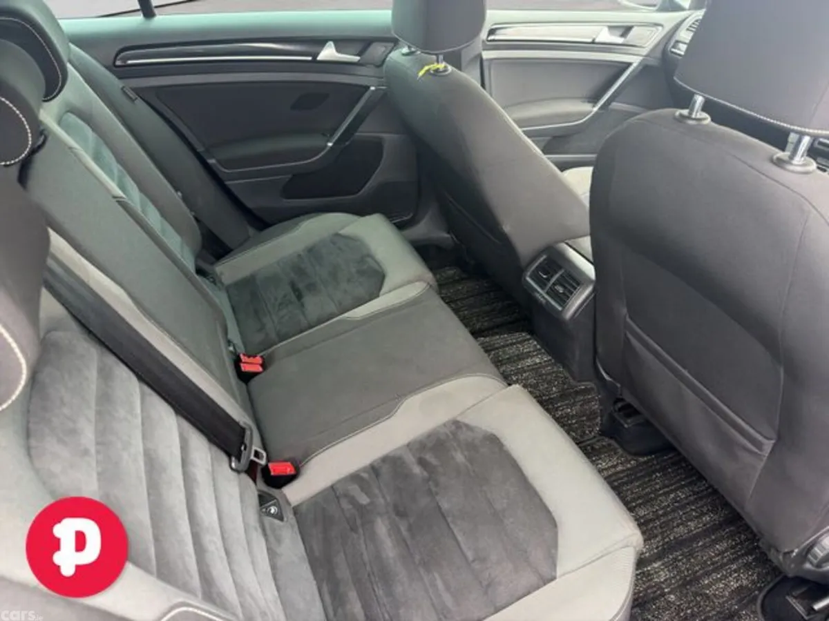 Volkswagen Golf Hatchback, Petrol, 2017, Blue