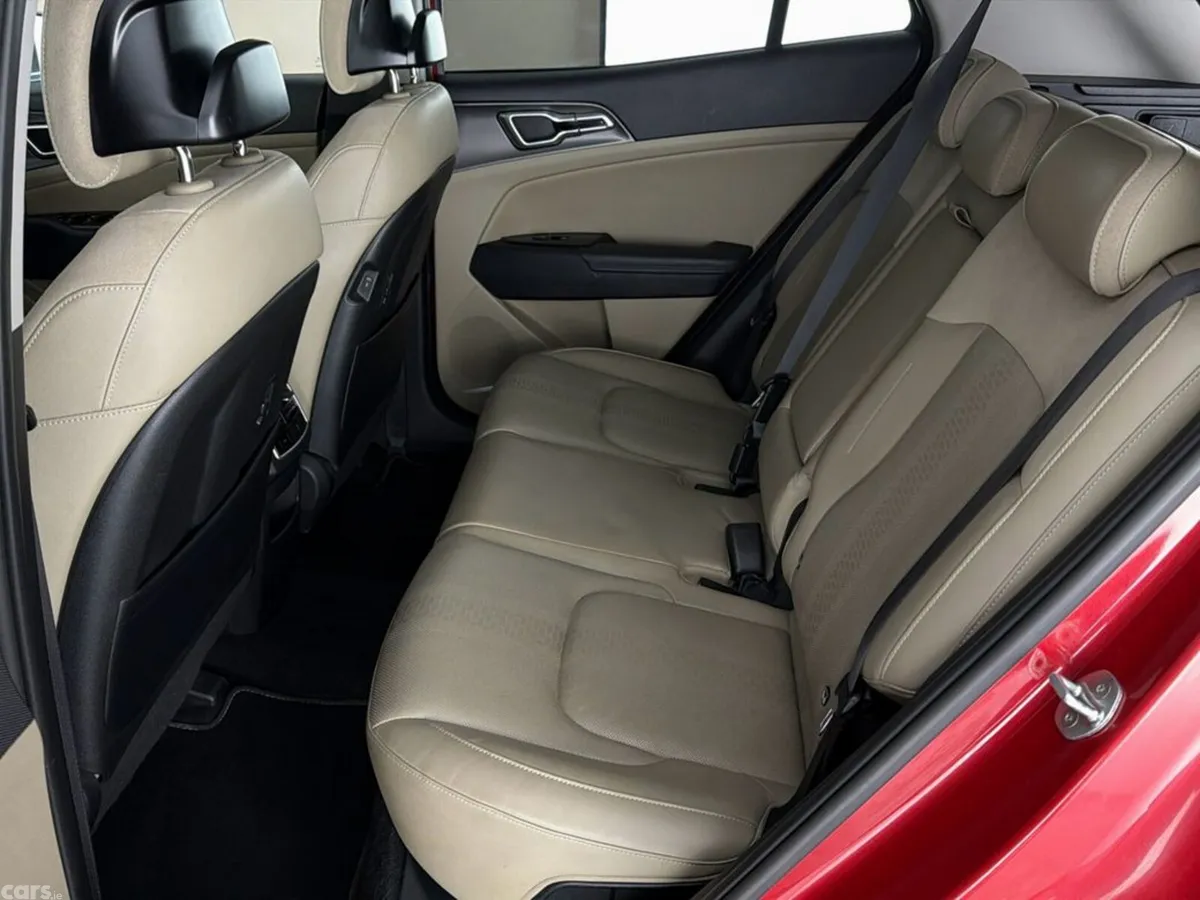 Kia Sportage SUV, Diesel, 2022, Red