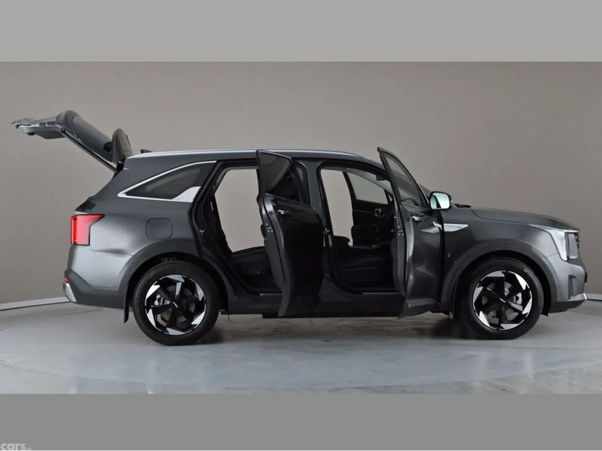 Kia Sorento SUV, Petrol Hybrid, 2026, Grey