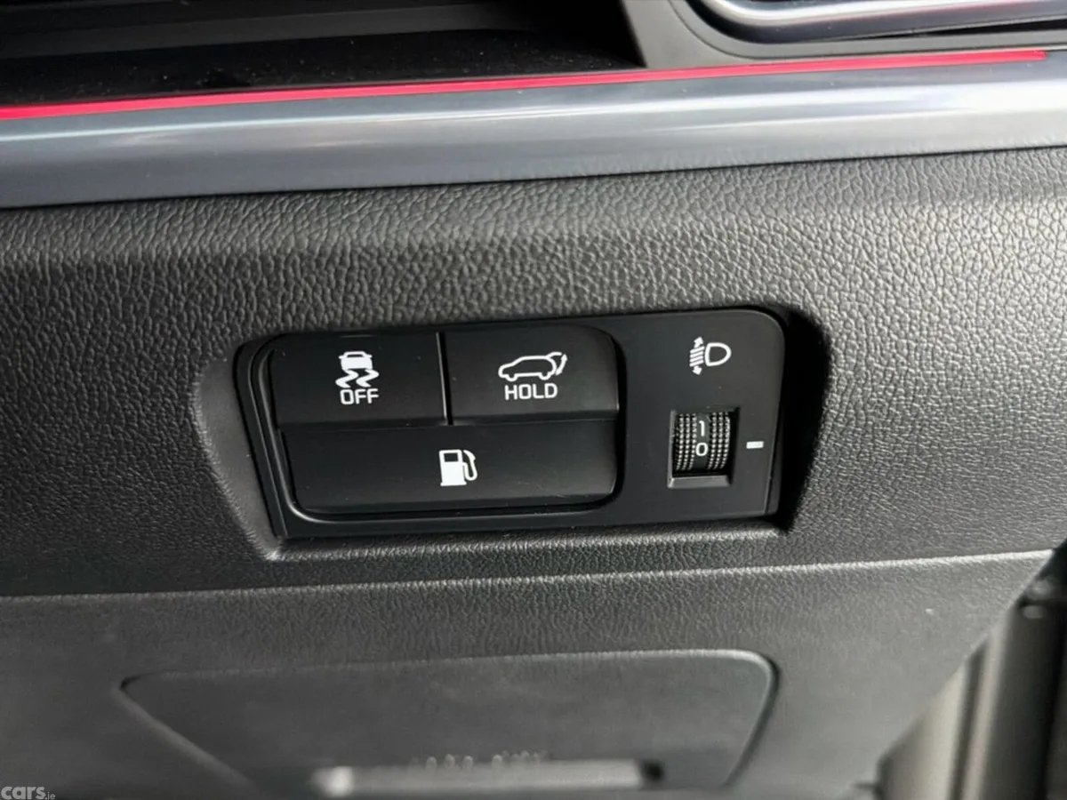 Kia Sorento SUV, Petrol Hybrid, 2026, Grey