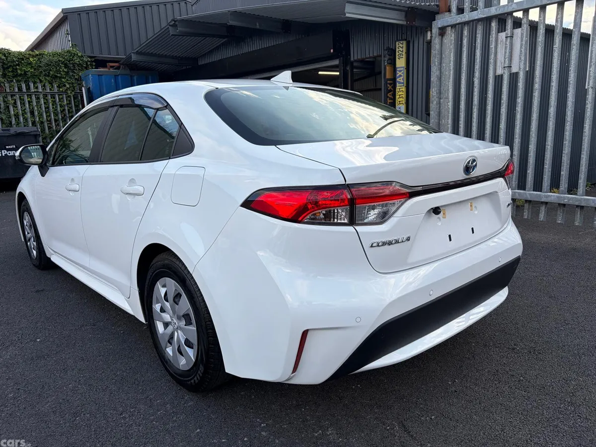 Toyota Corolla Saloon, Petrol Hybrid, 2024, White