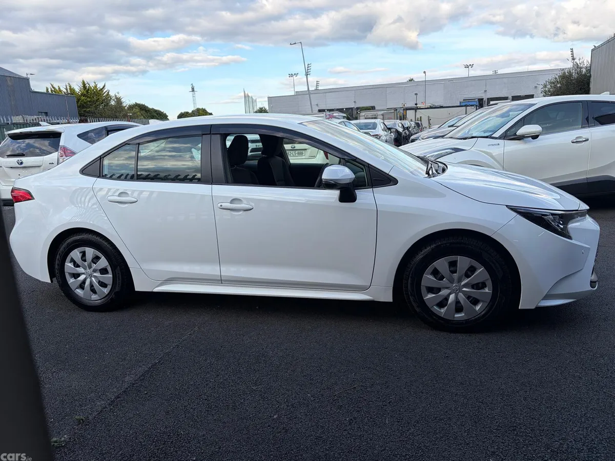 Toyota Corolla Saloon, Petrol Hybrid, 2024, White