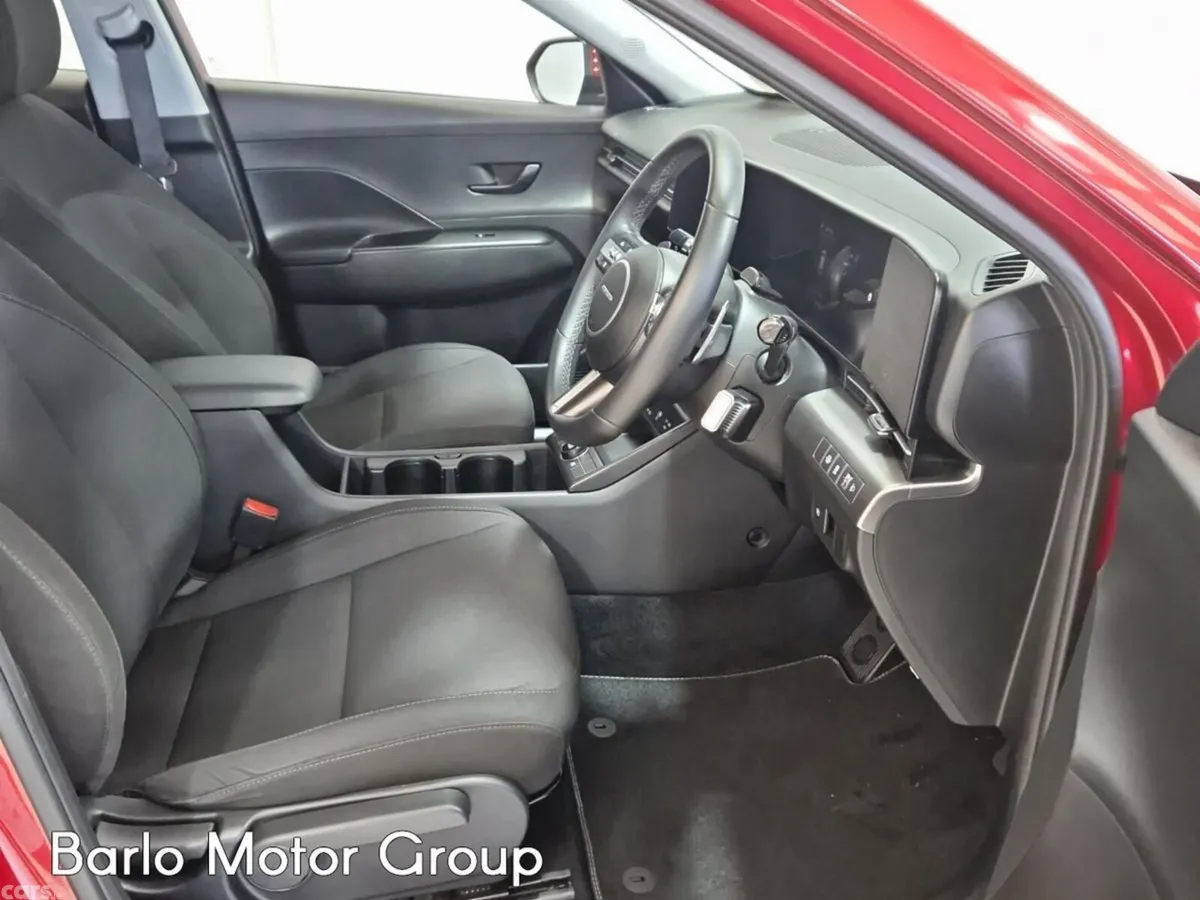 Hyundai KONA MPV, Petrol Hybrid, 2025, Red