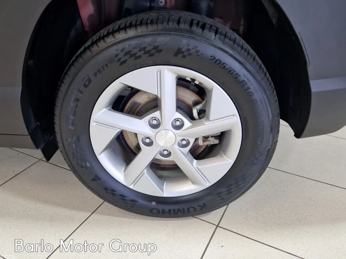 Hyundai KONA MPV, Petrol Hybrid, 2025, Red