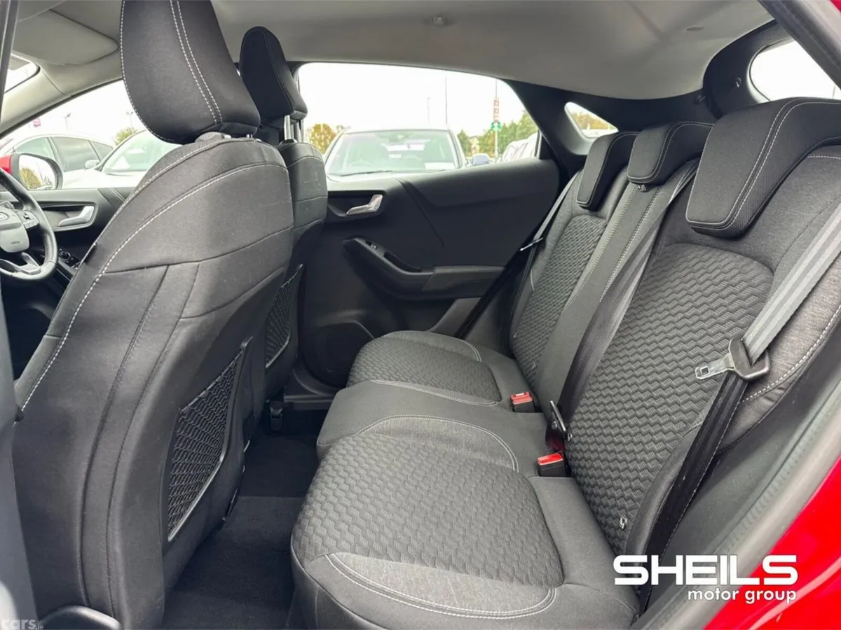 Ford Puma MPV, Petrol Hybrid, 2022, Red