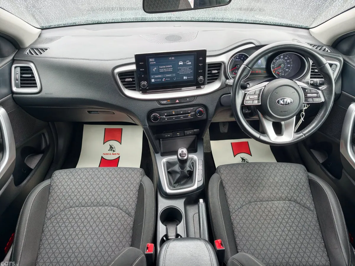 Kia Ceed Hatchback, Petrol, 2020, Grey