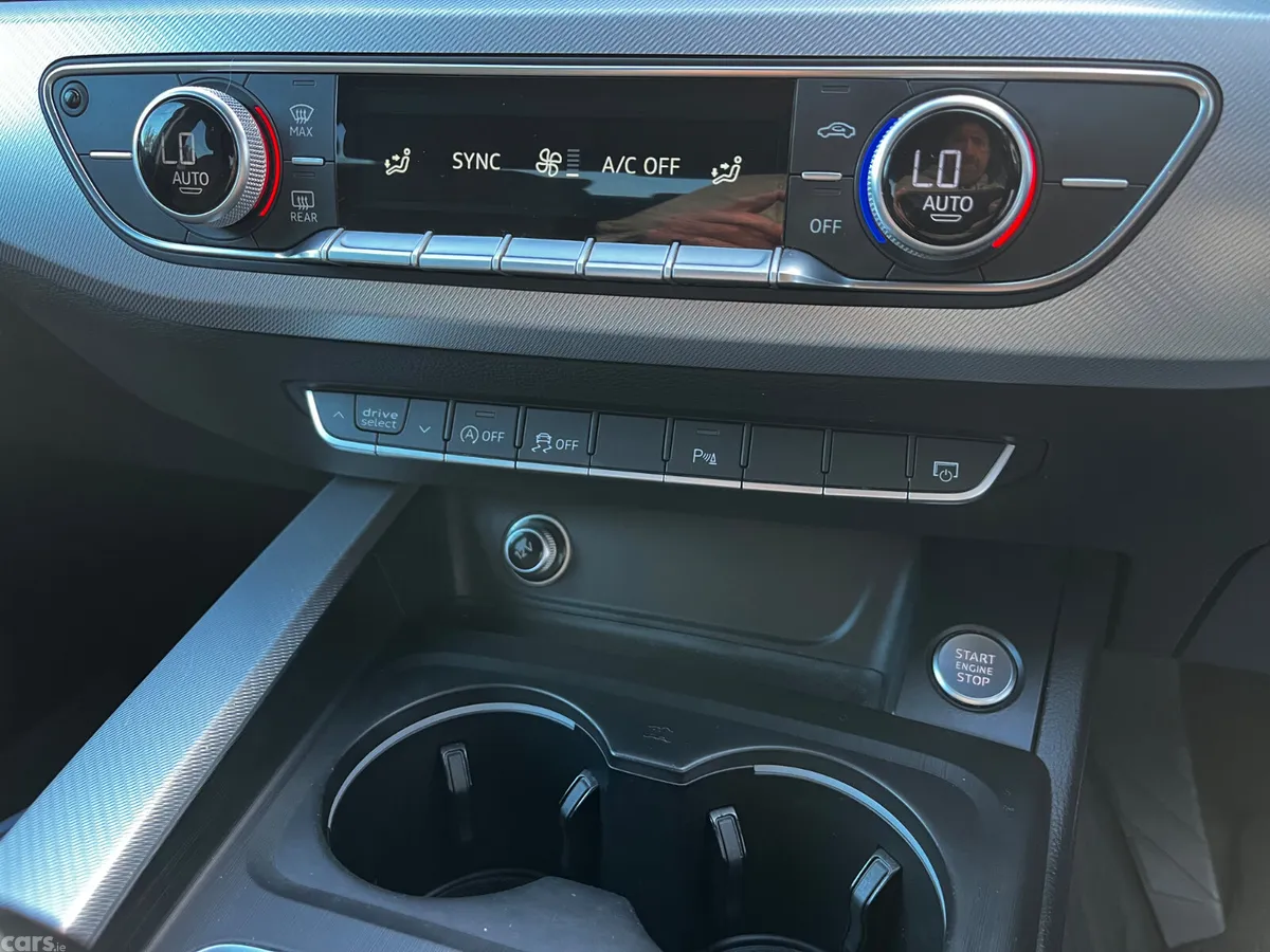 Audi A4 Saloon, Diesel, 2016, Blue