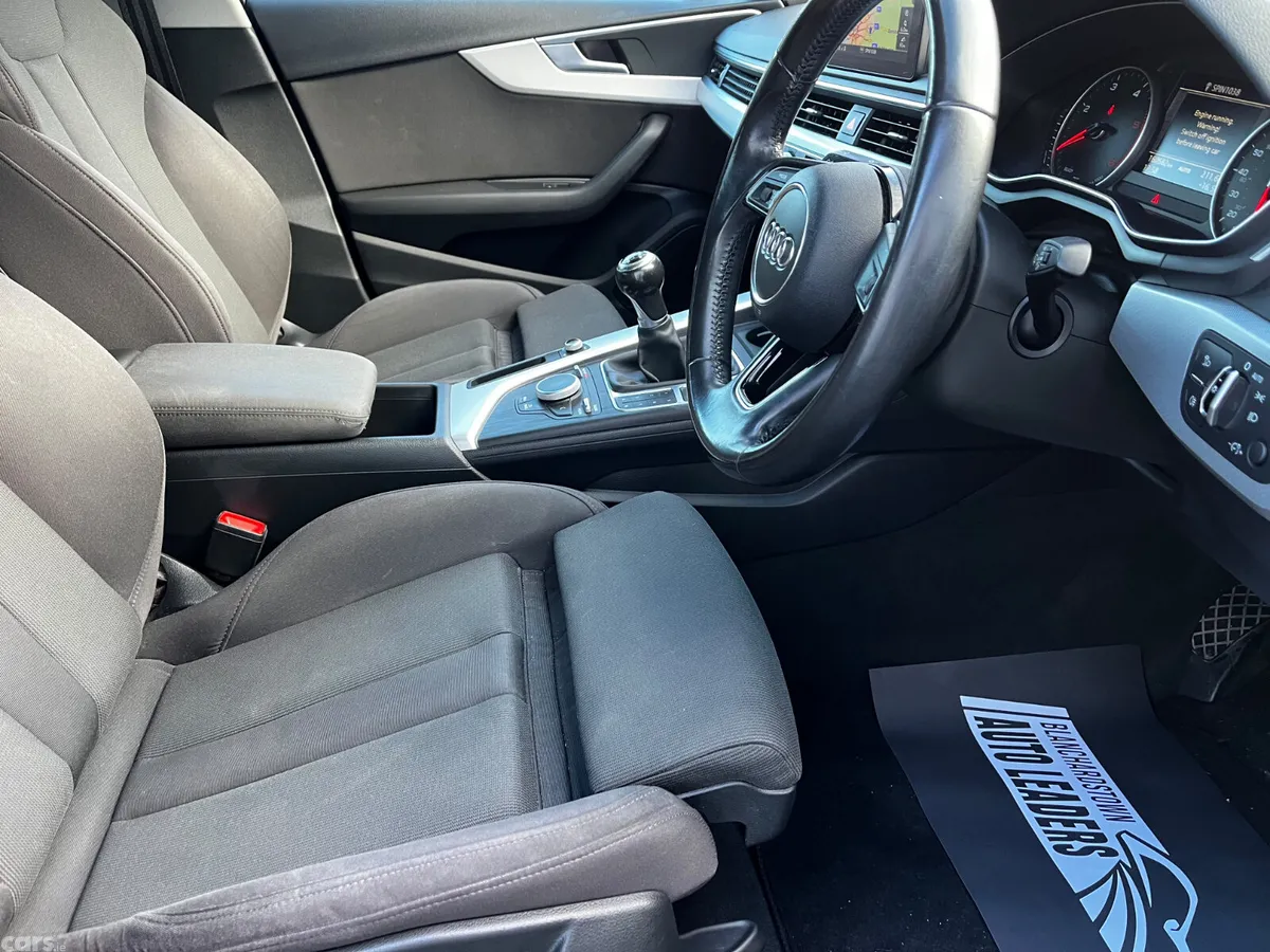 Audi A4 Saloon, Diesel, 2016, Blue