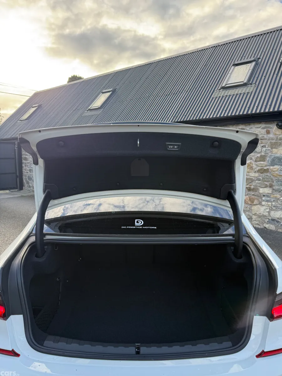 BMW 3-Series Saloon, Diesel, 2019, White