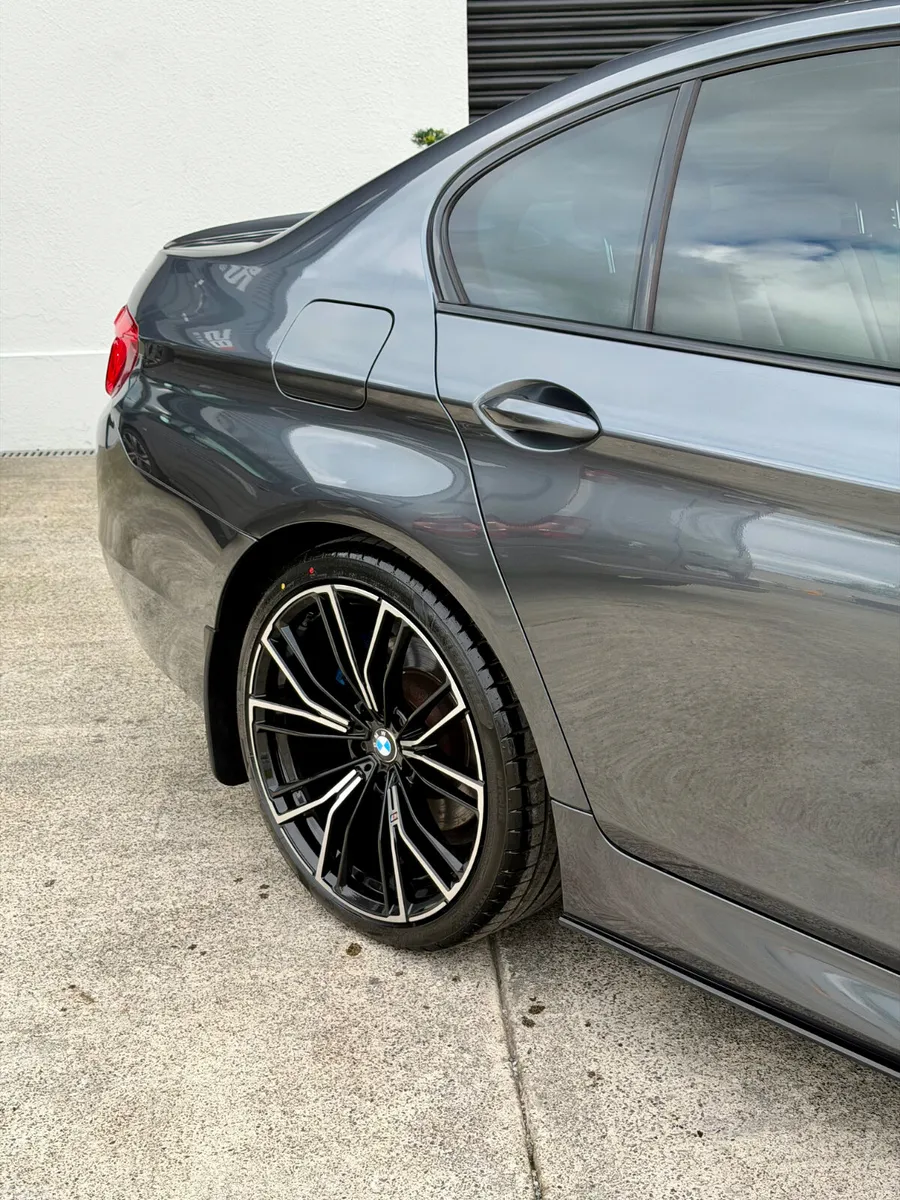 BMW 5-Series Saloon, Diesel, 2015, Grey