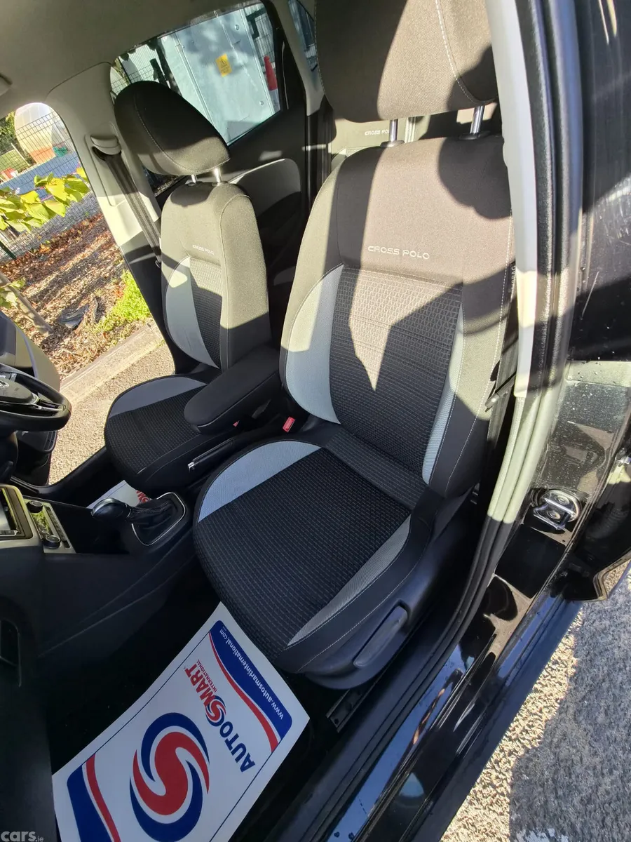 Volkswagen Polo Hatchback, Petrol, 2015, Black