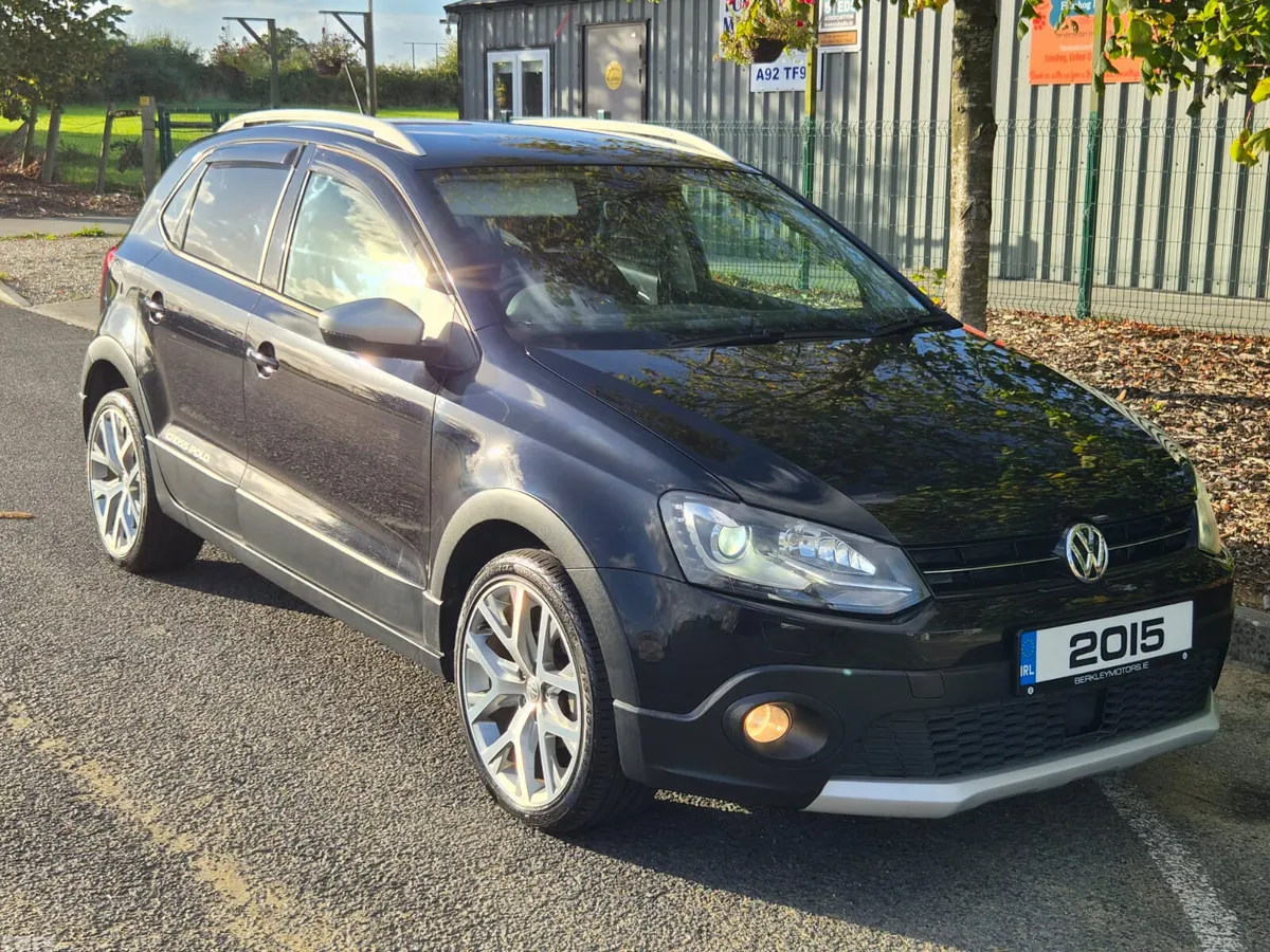 Volkswagen Polo Hatchback, Petrol, 2015, Black