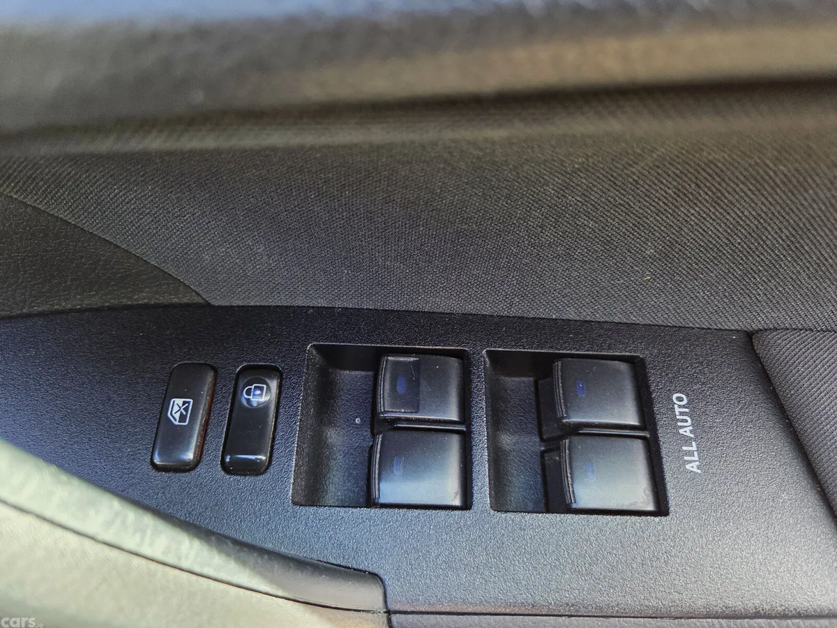 Toyota Corolla Saloon, Diesel, 2017, Black