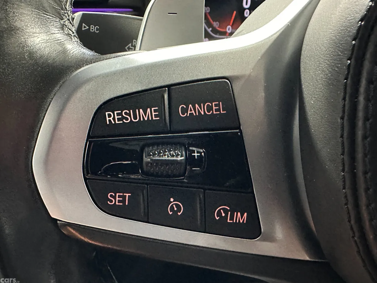 BMW 5-Series Estate, Diesel, 2021, Blue