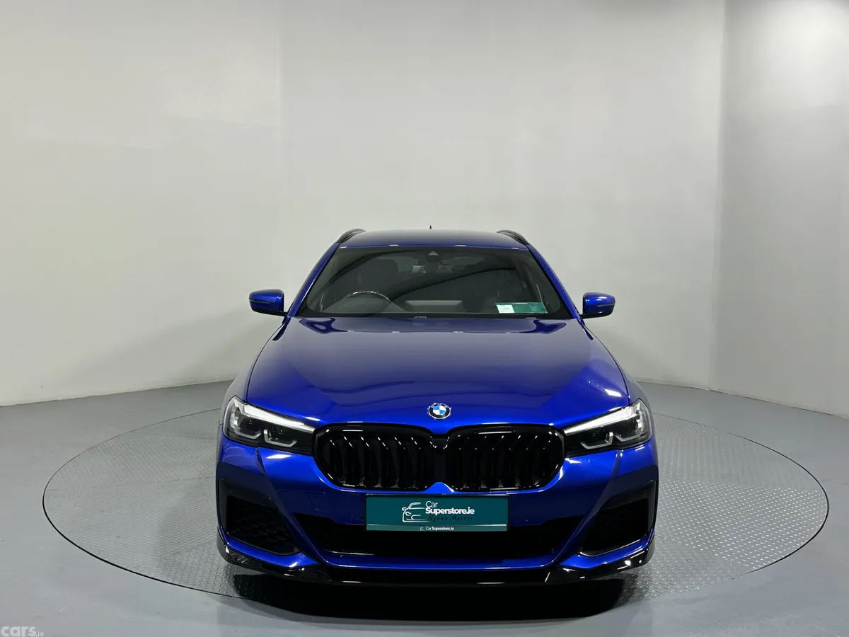 BMW 5-Series Estate, Diesel, 2021, Blue