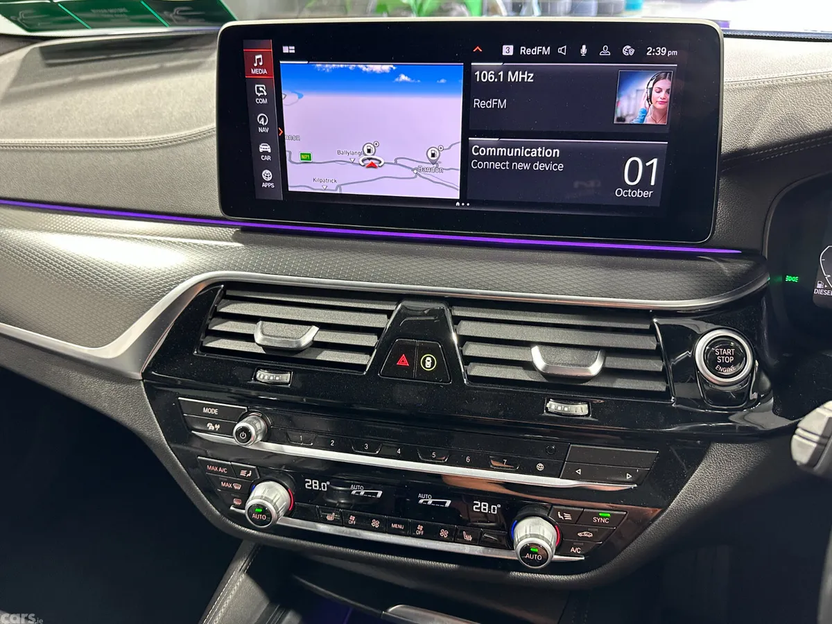 BMW 5-Series Estate, Diesel, 2021, Blue